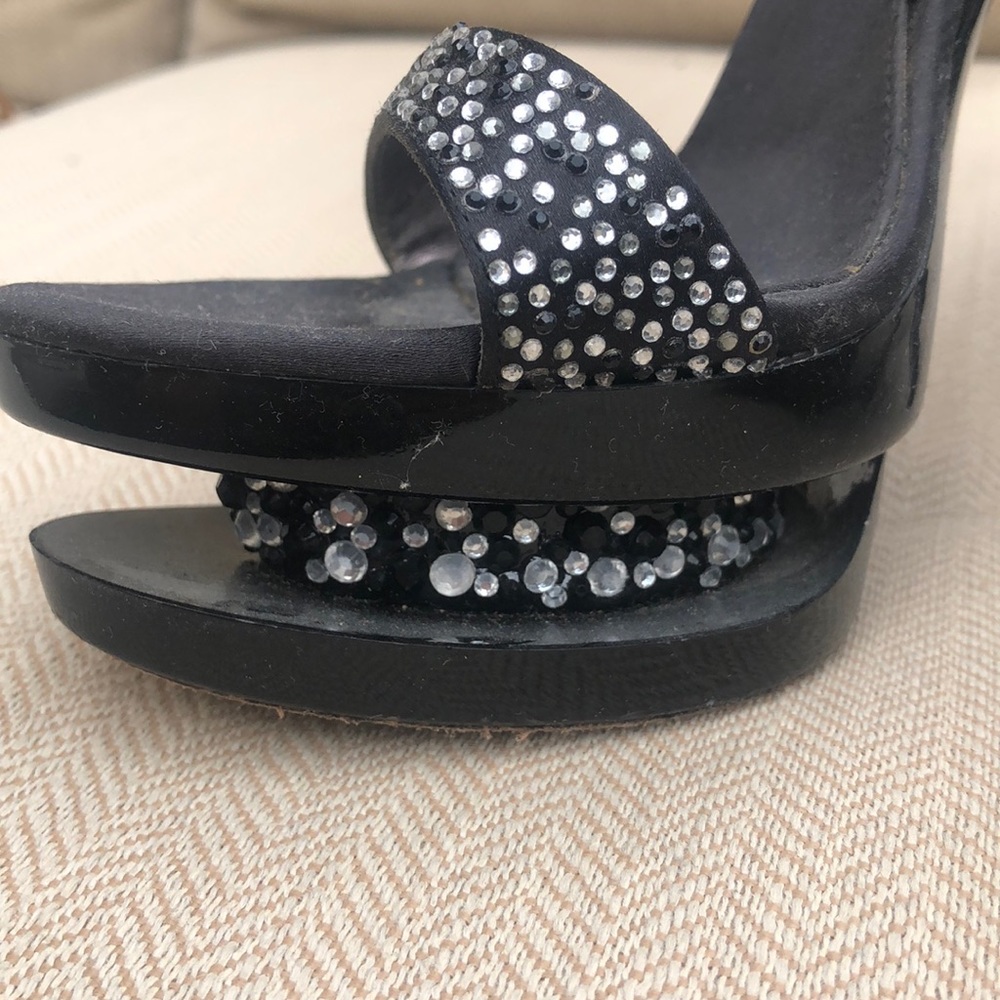 High heels - Picture 5 of 8